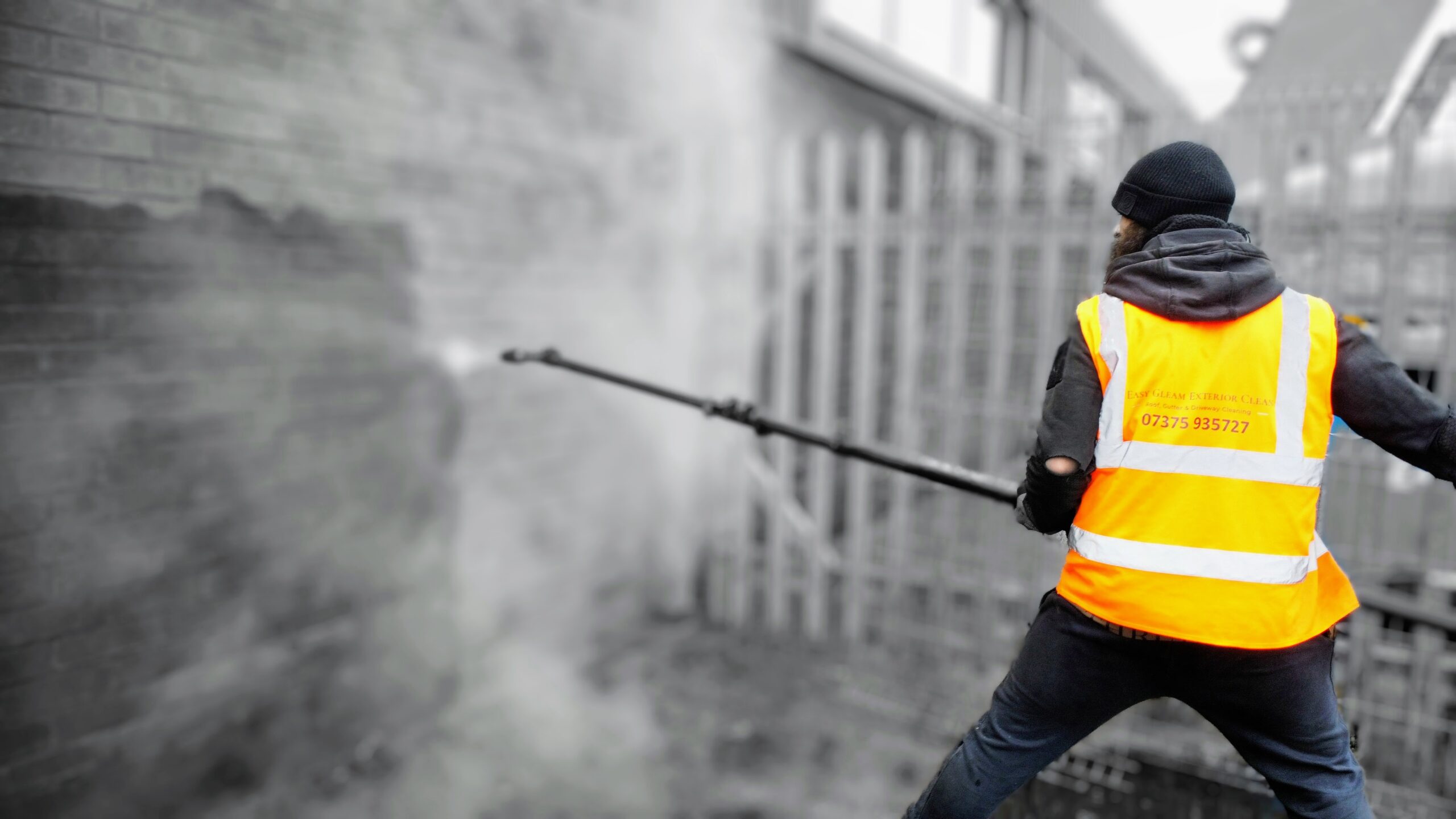 Commercial exterior cleaning project